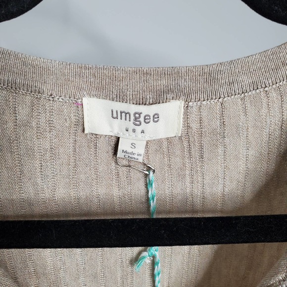 UMGEE • Beige Ribbed Sleeveless Tunic Shift Dress NEW Sz Small - Picture 4 of 7
